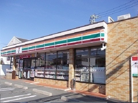 アンフルラージュの周辺|セブンイレブンまで650m
