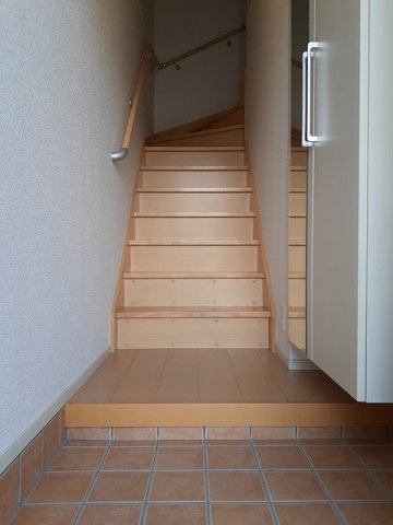 アンフルラージュの玄関