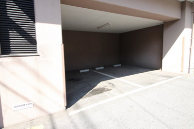 【駐車場】 | イーストコーストヴィラ | 駐車場