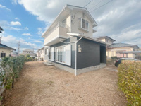 【庭】 | 古賀市舞の里5丁目　戸建 | 戸建の魅力の一つはお庭です。家庭菜園はもちろん、今流行りのお家キャンプや庭で優雅にカフェタイム。お子さんと一緒に土に触れ、童心に帰ってみるのもいいですよね♪