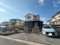 【外観】 | 古賀市舞の里5丁目　戸建 | 外壁・屋根の新規塗装。駐車も2台可能です！