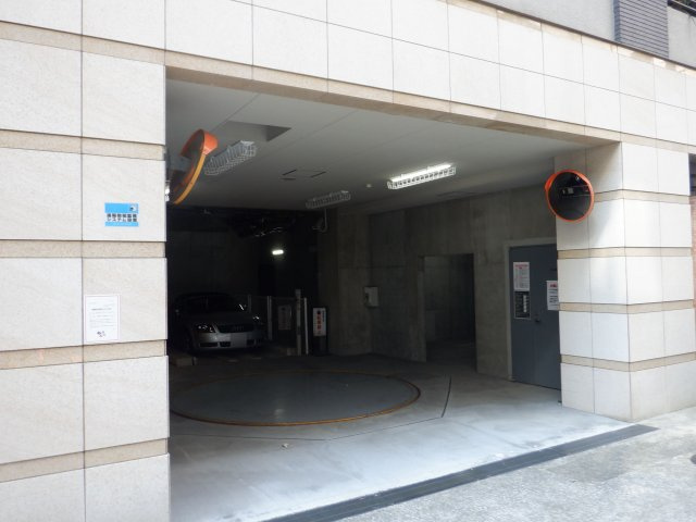 セントラルレジデンス番町シティタワーの駐車場
