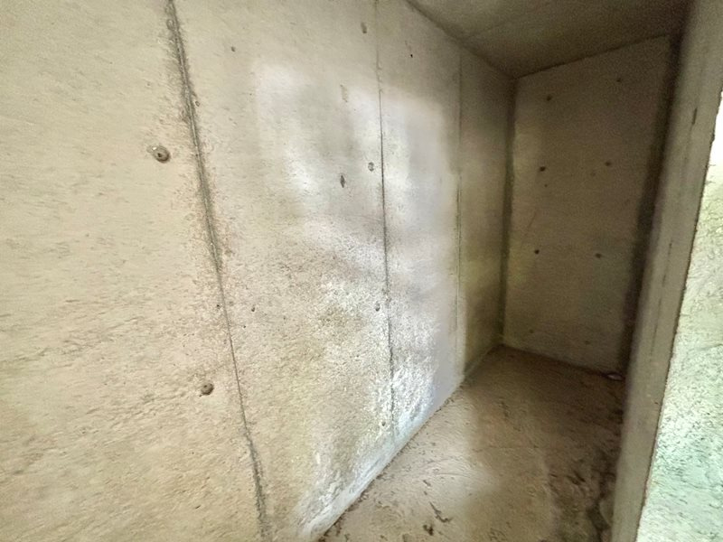 神戸市灘区寺口町戸建の設備|◆車庫横のスペースです。高さ１８０ｃｍ、横幅７３ｃｍ、奥行き２５５ｃｍとなっております。