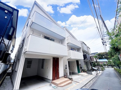 【外観】 | ◆◇馬絹4丁目　中古戸建◇◆ | ◆堂々たる趣ながら、主張し過ぎずどこか余裕を感じさせるシャープなフォルムで佇む邸宅は、晴天の空と照らし合わせる事で、本来あるべき完成形の姿を見せてくれます。