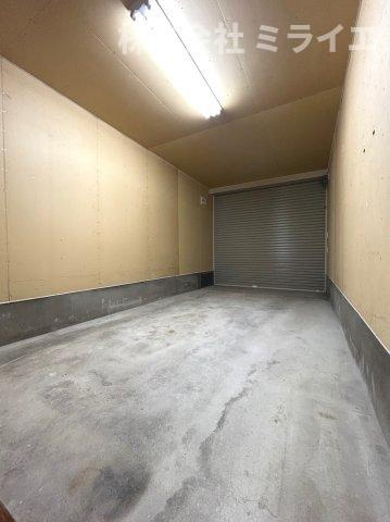 【中古戸建】北広島市希望ヶ丘1丁目の駐車場|車庫