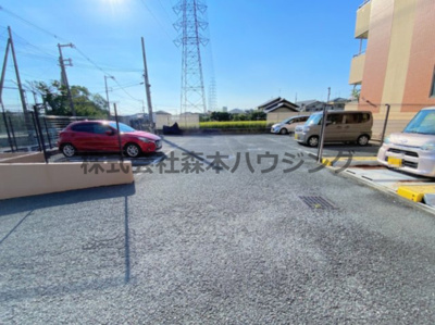 【駐車場】 | 　Vio東中野 | 駐車場に車を止められます