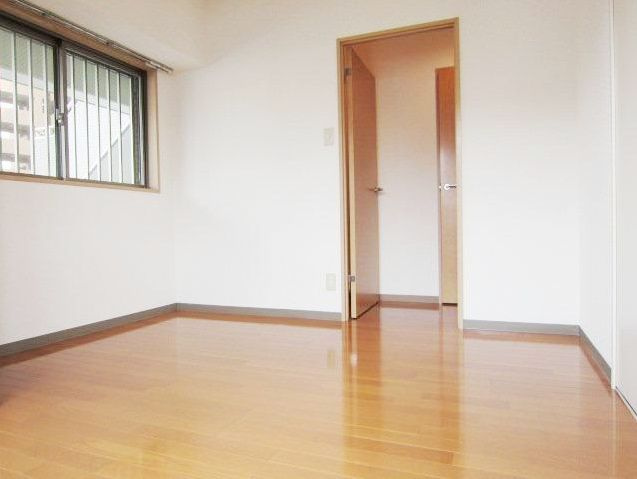 川口市飯塚１丁目の賃貸マンションの寝室|別号室の参考写真です。