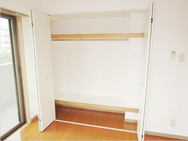 川口市飯塚１丁目の賃貸マンションの収納|別号室の参考写真です。