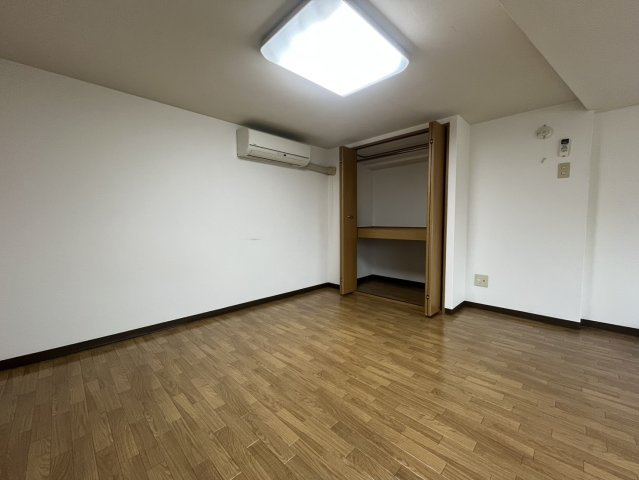 WEST WOOD BLDの居間・リビング