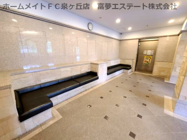 グレイスランドマーク堺・光明池のロビー