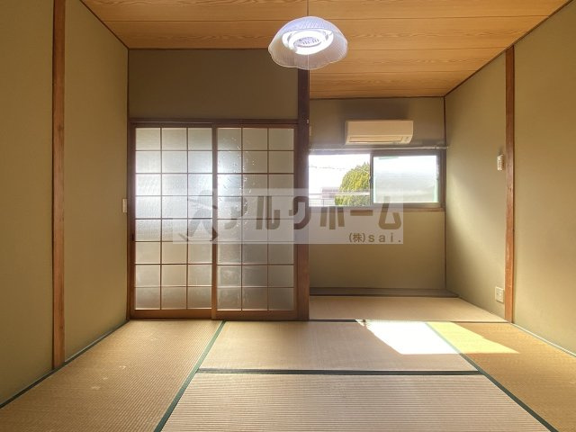 弓削パークハイツの居間・リビング