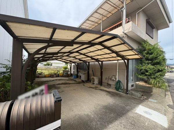 岩出市清水　中古戸建の駐車場