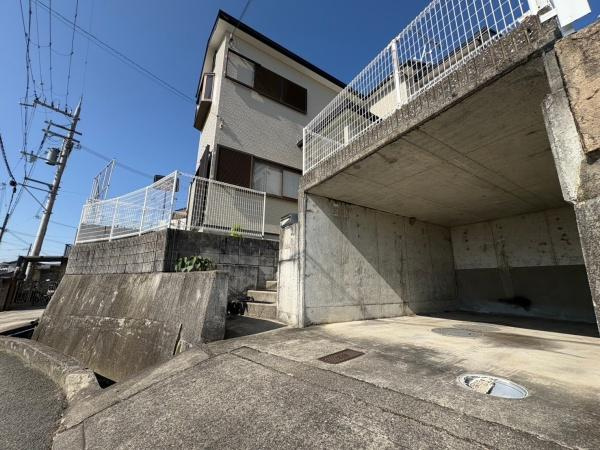 和歌山市園部　中古戸建の駐車場
