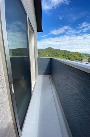 第2長嶺東9丁目　3号棟　3LDKのバルコニー