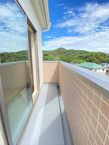 第2長嶺東9丁目　2号棟　3LDのバルコニー