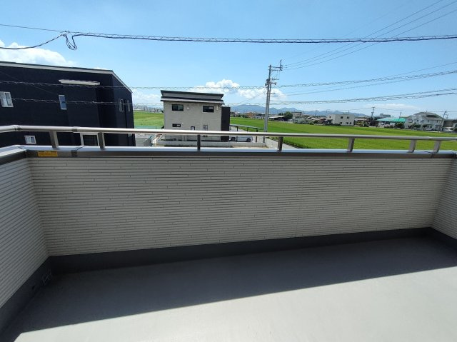 いろどりアイタウン熊本市南区八分字町のバルコニー