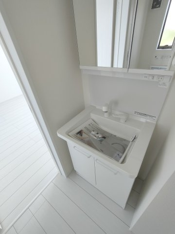 いろどりアイタウン熊本市南区八分字町の独立洗面台