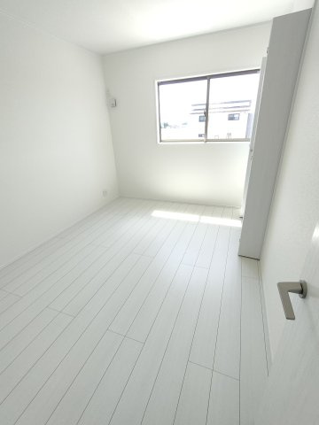 いろどりアイタウン熊本市南区八分字町の洋室