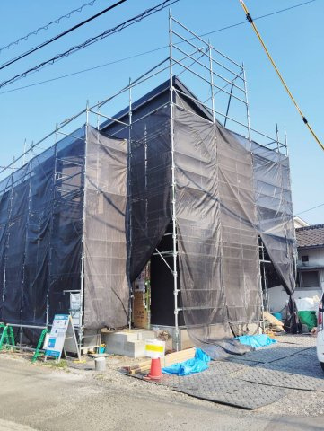 南区御幸笛田23-1期　1号棟　4LDKの前面道路含む現地写真