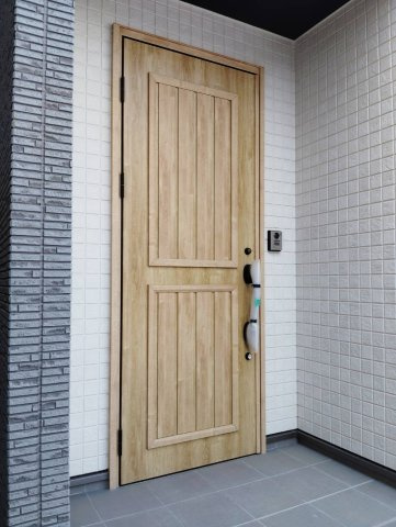 熊本市南区白藤1丁目　3号棟　3LDKの玄関