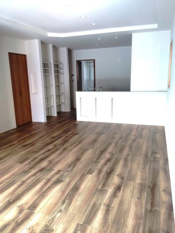 熊本市南区白藤1丁目　3号棟　3LDKの居間・リビング