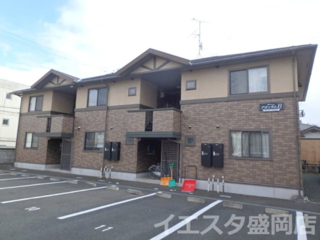 ブロッサム　Bの外観