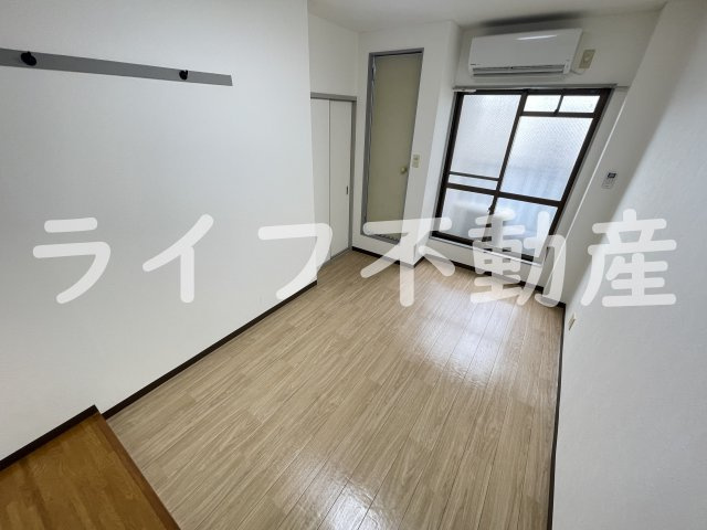 ストリートハウスの内装|内装は落ち着いています