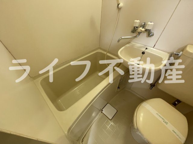 ストリートハウスの浴室|コンパクトで使いやすいお風呂です