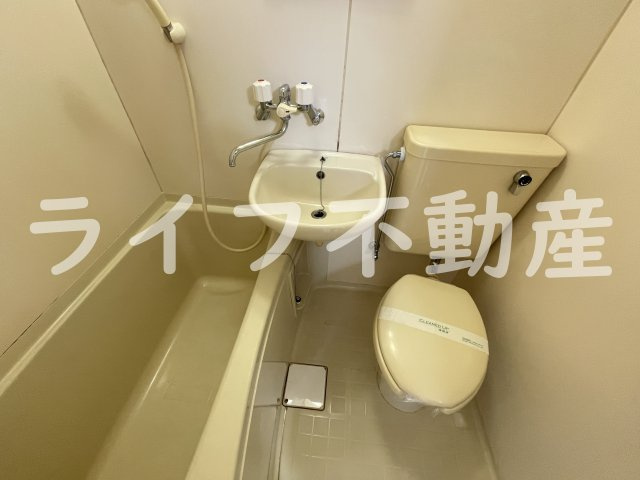 ストリートハウスの独立洗面台|独立洗面台、朝の身支度には欠かせません