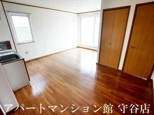 アクティ・ヤマサＢの居間・リビング