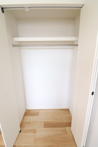 ヴィラ　パラダイムの収納