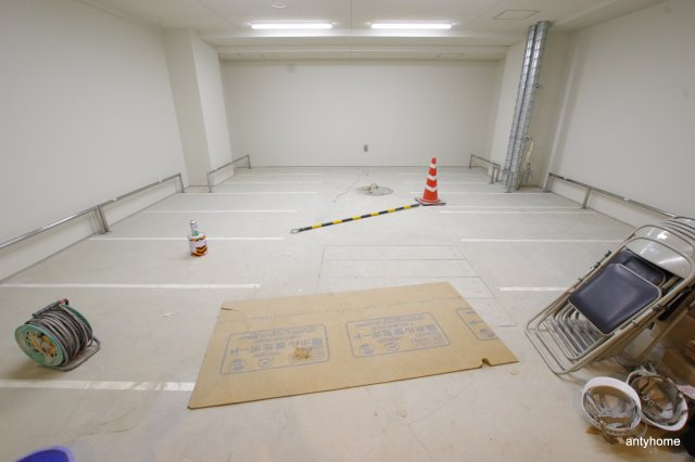 セレニテ本町ルフレ　仲介手数料無料の駐車場