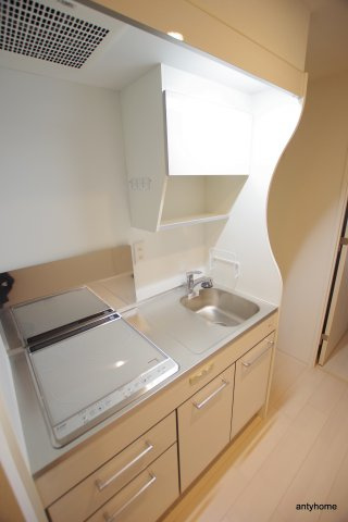 セレニテ本町ルフレ　仲介手数料無料のキッチン