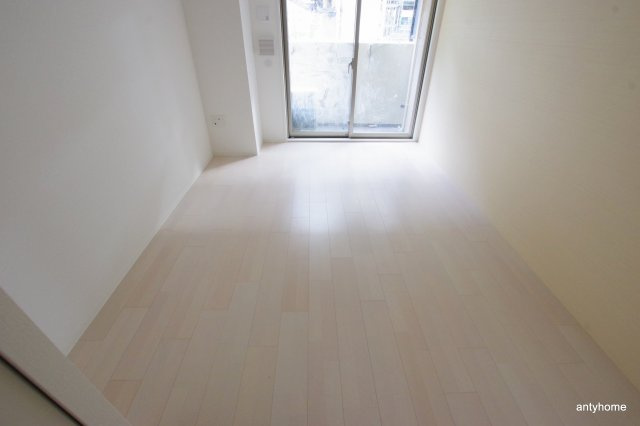 セレニテ本町ルフレ　仲介手数料無料の洋室