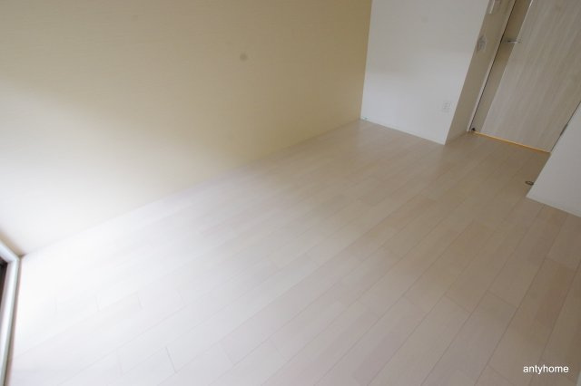 セレニテ本町ルフレ　仲介手数料無料の洋室