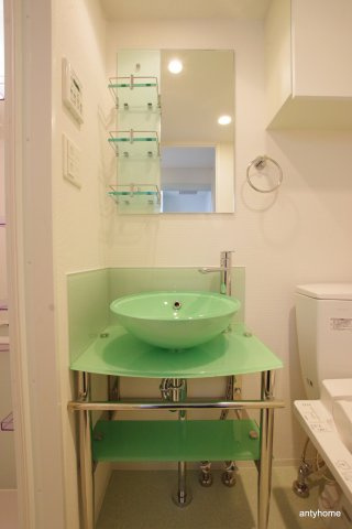 セレニテ本町ルフレ　仲介手数料無料の洗面所