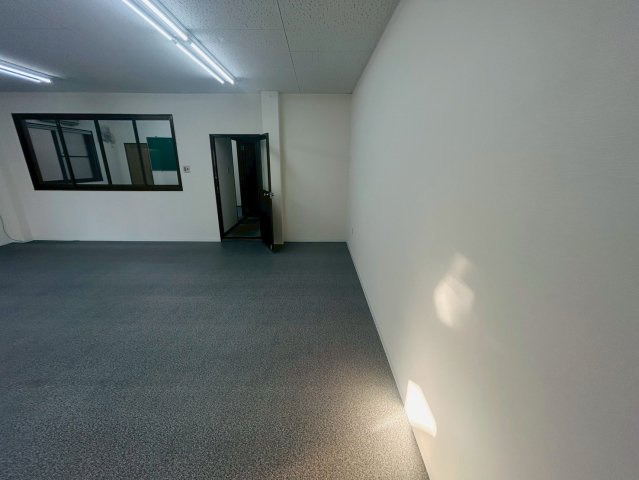 森の里貸店舗の内装