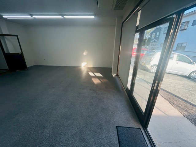 森の里貸店舗の内装