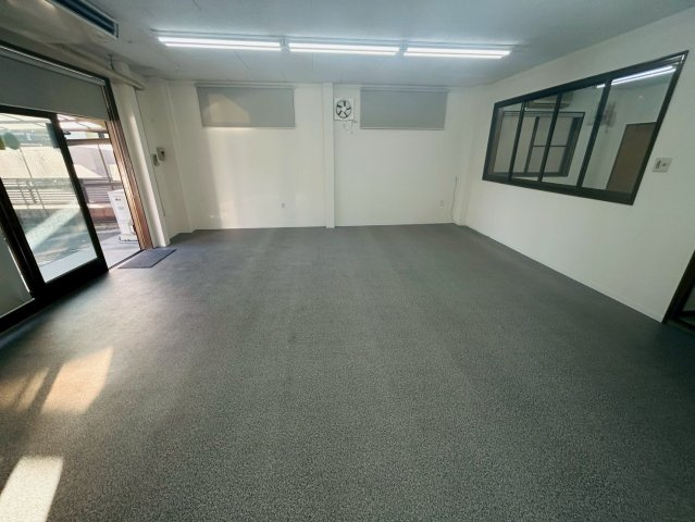 森の里貸店舗の内装