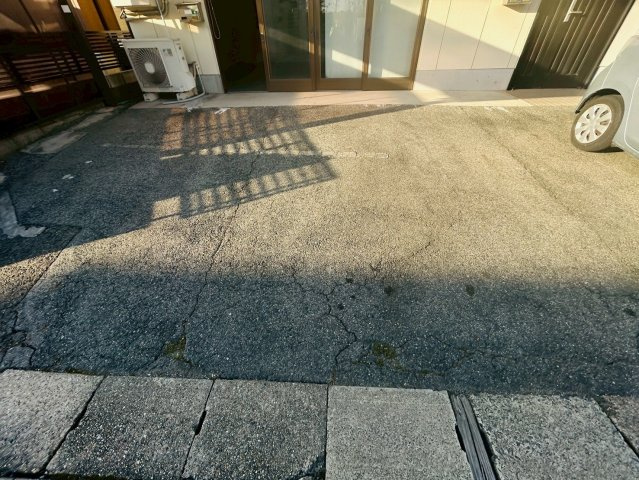 森の里貸店舗の駐車場