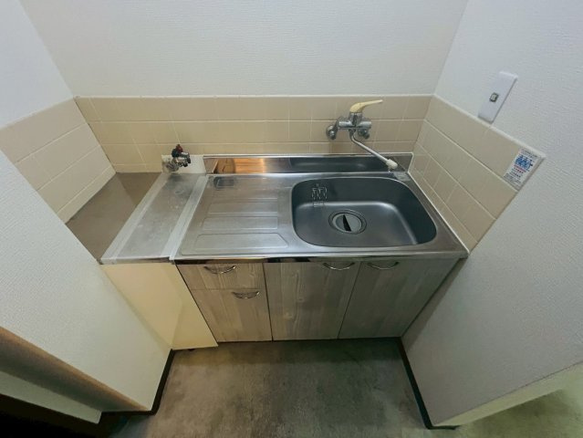 森の里貸店舗の内装