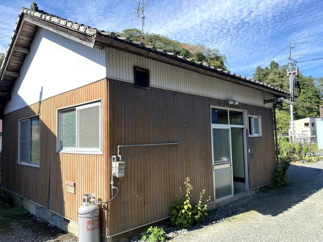 遠野市東舘町の一戸建て