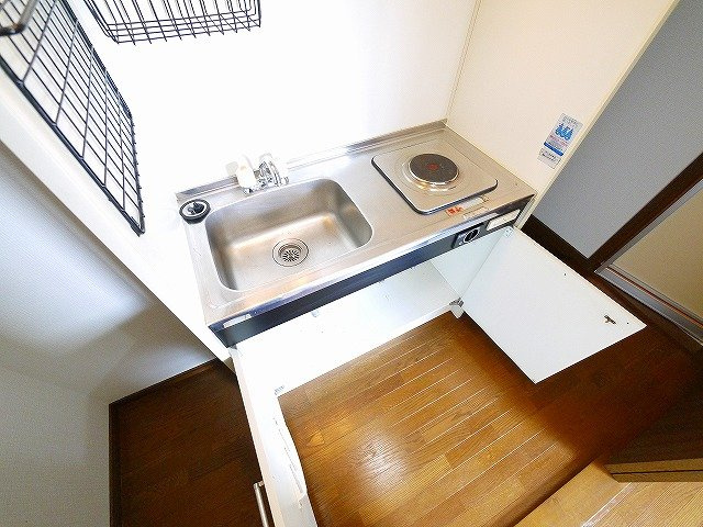 プロムナードのキッチン|コンパクトなキッチンで掃除もラクラク