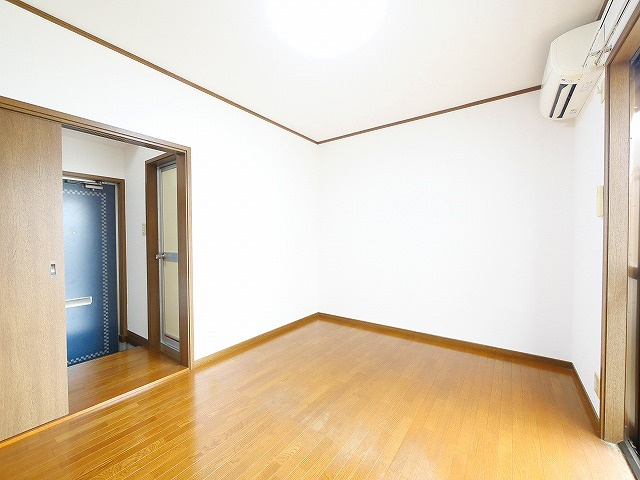プロムナードの寝室|使い勝手のいい寝室です