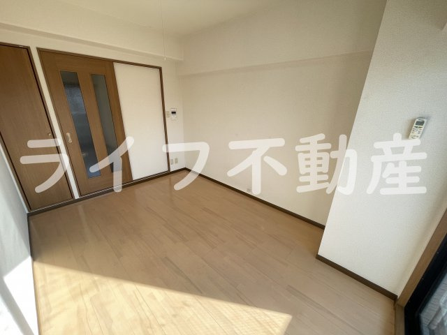 ビクトワール小阪の居間・リビング