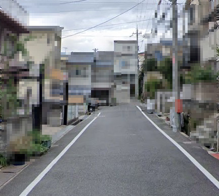 売土地　大東市北条6丁目（建築条件無し更地）の前面道路含む現地写真