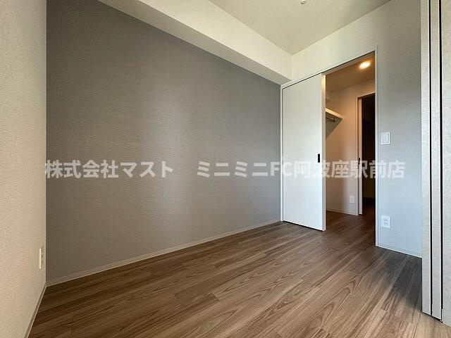 アーバネックス谷町六丁目の洋室