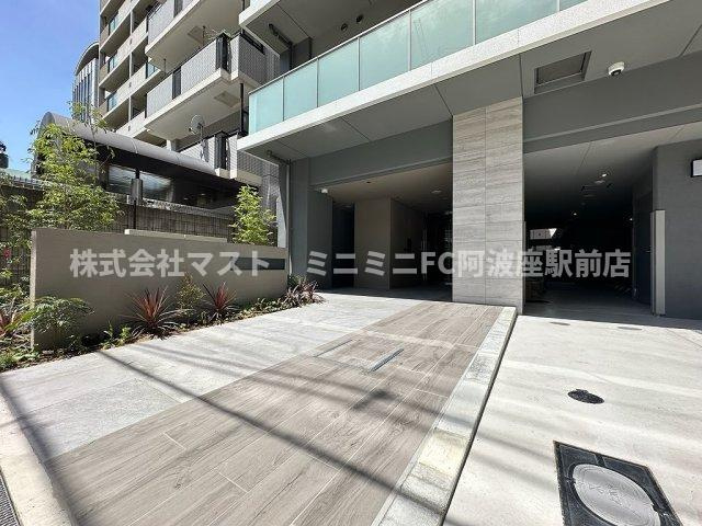 アーバネックス谷町六丁目のエントランス