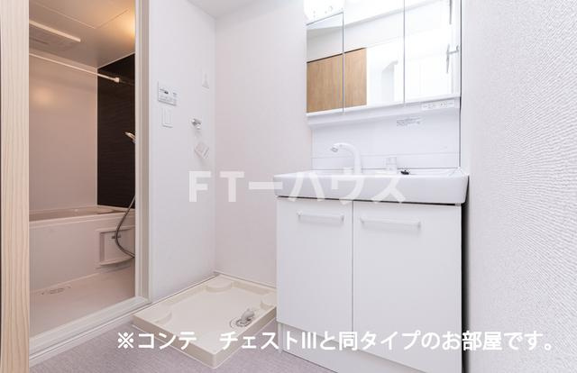 船橋市滝台２丁目のアパートの洗面所|洗面所