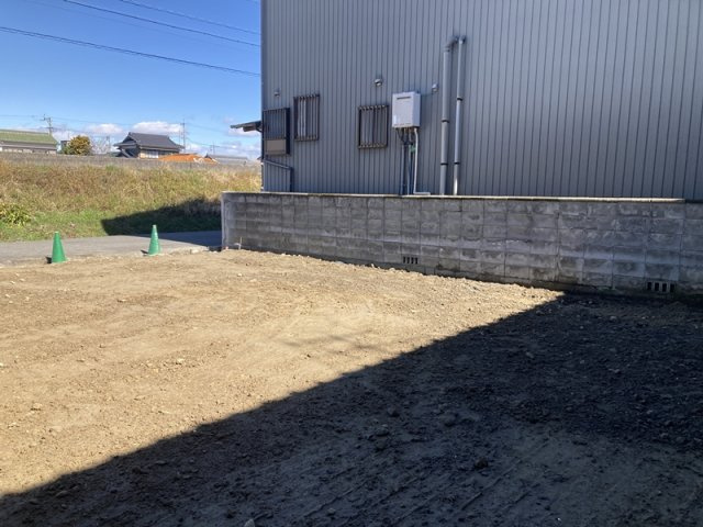 稲沢市平和町平六売地の外観